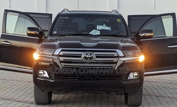 Toyota Land Cruiser 2016 Black
