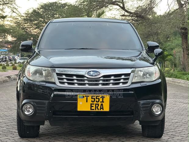 Subaru Forester 2011 Black