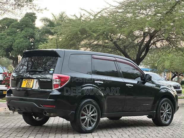 Subaru Forester 2011 Black