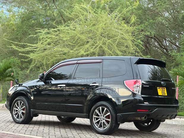 Subaru Forester 2011 Black
