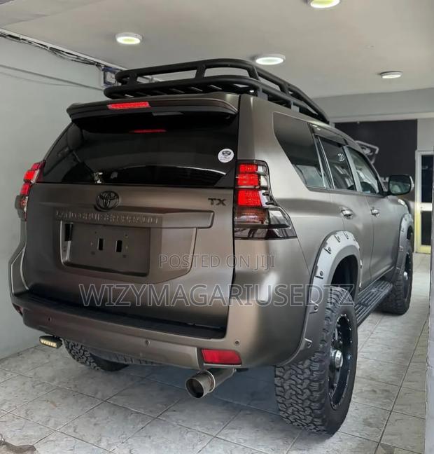 Toyota Land Cruiser Prado 2014 Brown