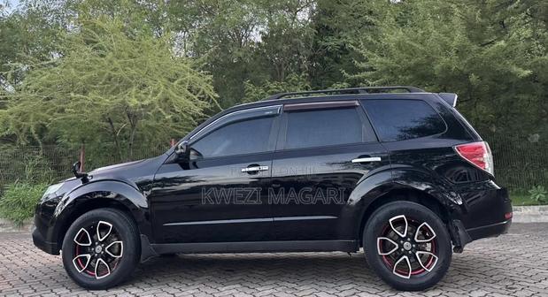 Subaru Forester 2010 Black
