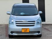 Toyota Noah 2009 Silver for sale