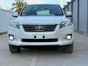 Toyota Vanguard 2013 White for sale