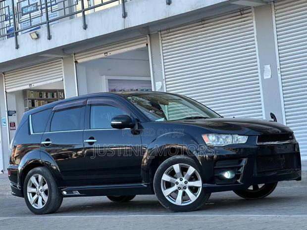 Mitsubishi Outlander 2011 Black