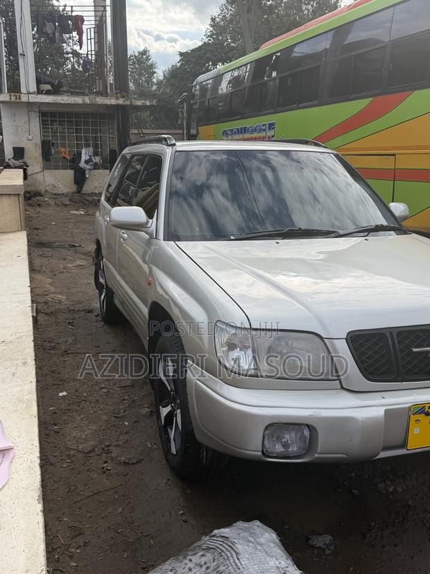Subaru Forester Automatic 2000 Silver