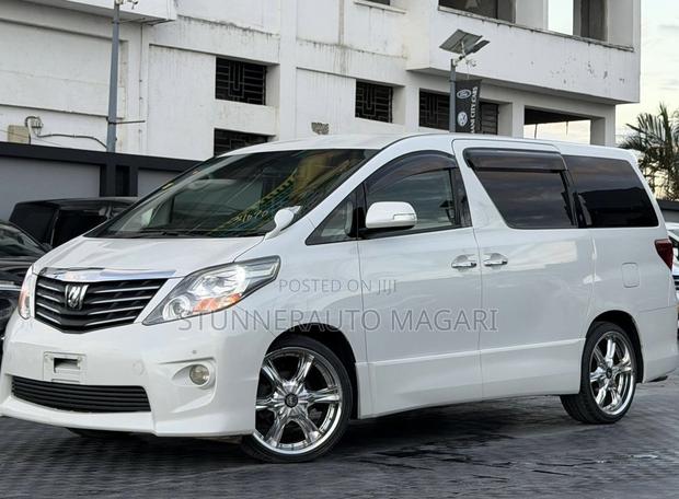 Toyota Alphard 2009 White