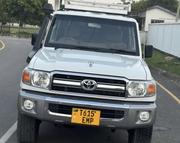 Toyota Land Cruiser 2013 White for sale