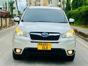 Subaru Forester 2014 White for sale