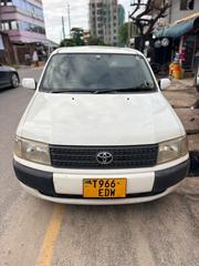 Toyota Probox 2004 White for sale