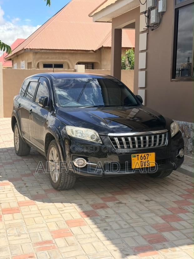 Toyota Vanguard 2011 Black