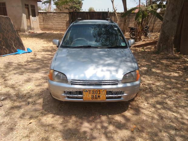 Toyota Starlet 1998 Gray