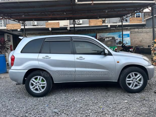 Toyota RAV4 2004 Silver