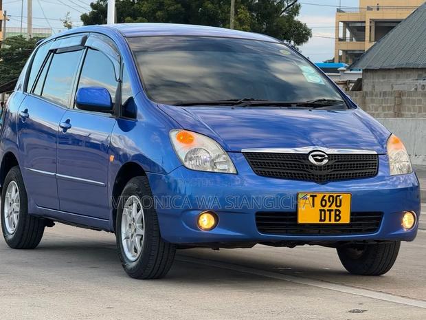 Toyota Corolla Spacio 2004 Blue