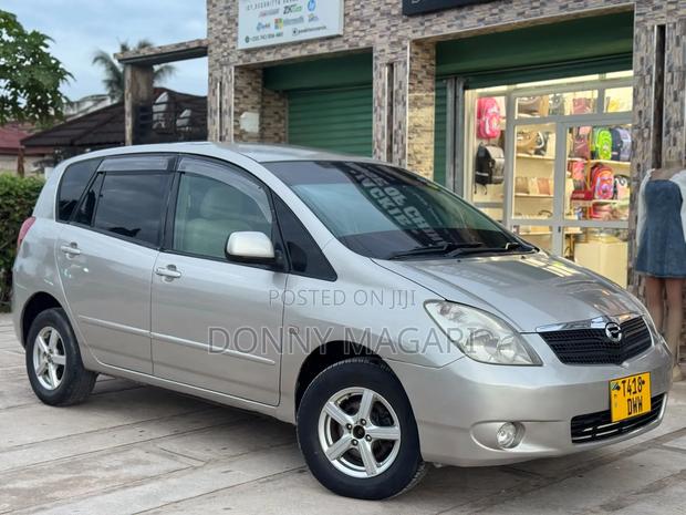 Toyota Corolla Spacio 2005 Silver
