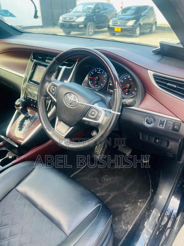 Toyota Harrier 2.5 Hybrid GR Sport 2019 Black