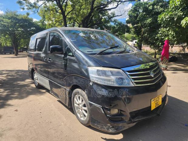 Toyota Alphard 2004 Black