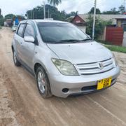 Toyota IST 2005 Silver for sale