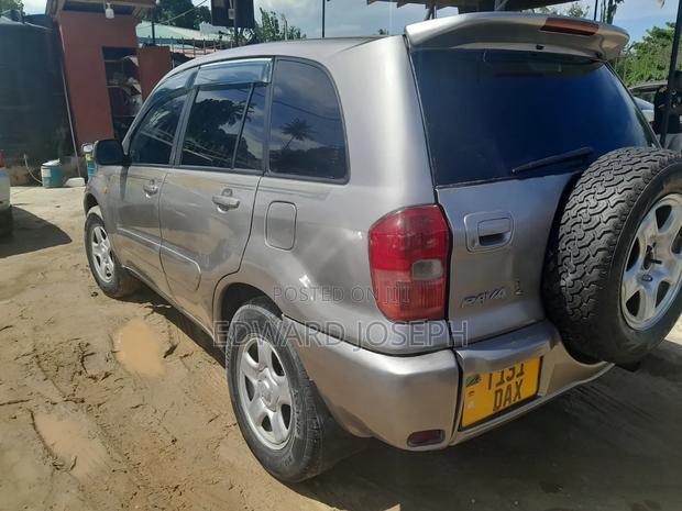 Toyota RAV4 Automatic 2003 Gray