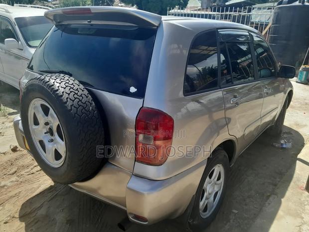 Toyota RAV4 Automatic 2003 Gray
