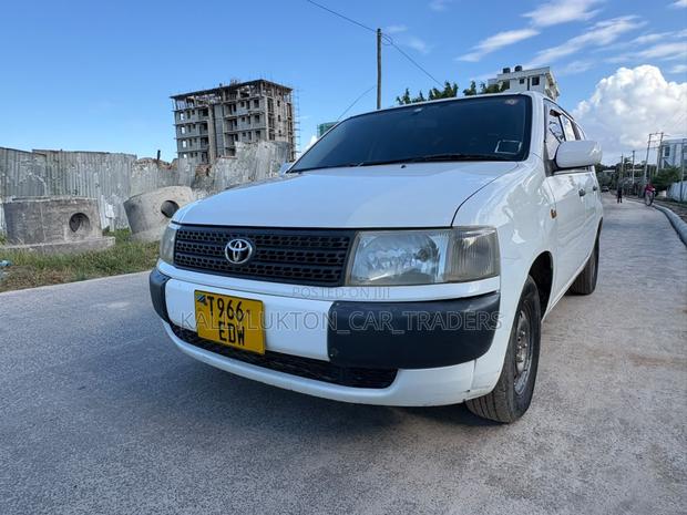 Toyota Probox 2006 White