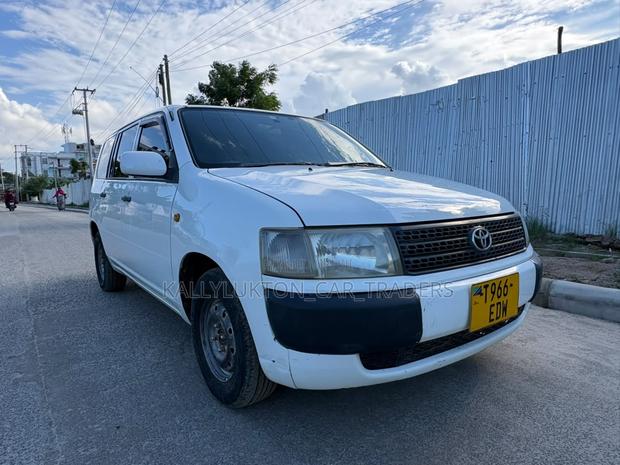 Toyota Probox 2006 White