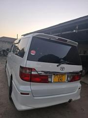 Toyota Alphard 2.4 Petrol AWD 2005 Pearl for sale