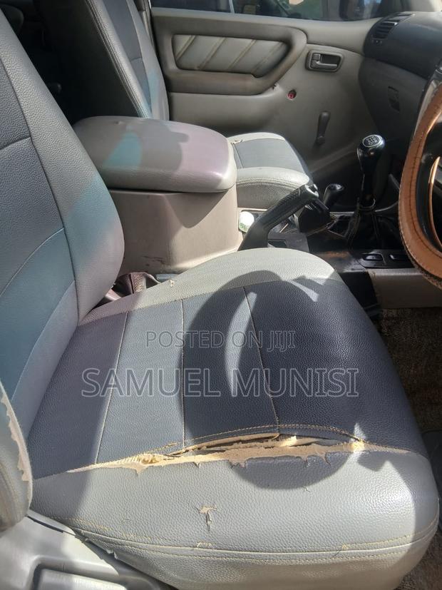 Toyota Land Cruiser 2005 White