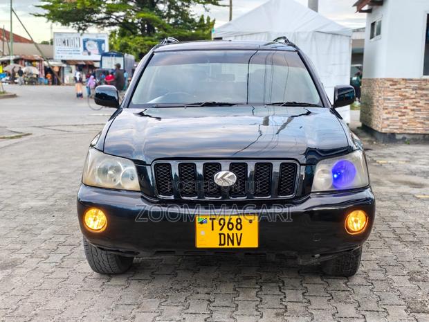 Toyota Kluger 2002 Black