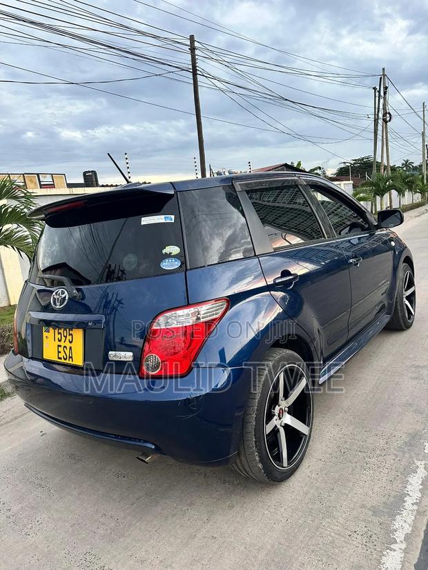 Toyota IST 2006 Blue