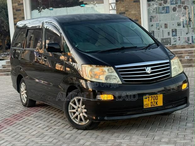 Toyota Alphard 2.4 Petrol AWD 2004 Black