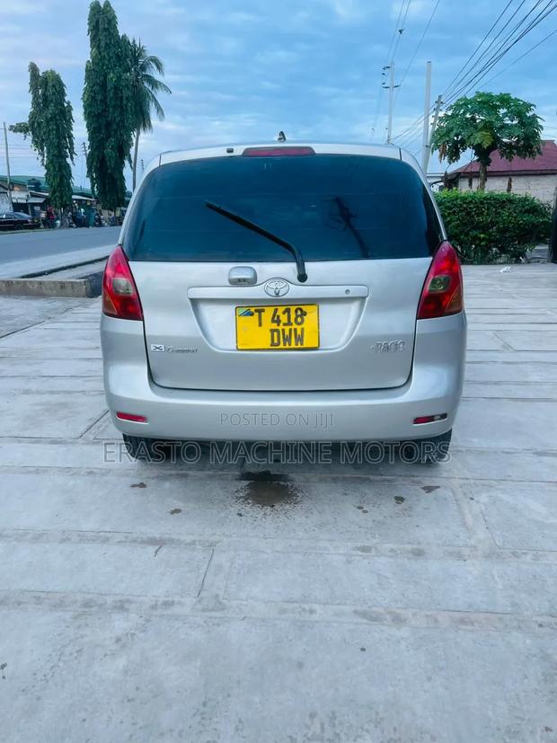 Toyota Corolla Spacio 2001 Silver