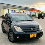 Toyota IST 2004 Black for sale
