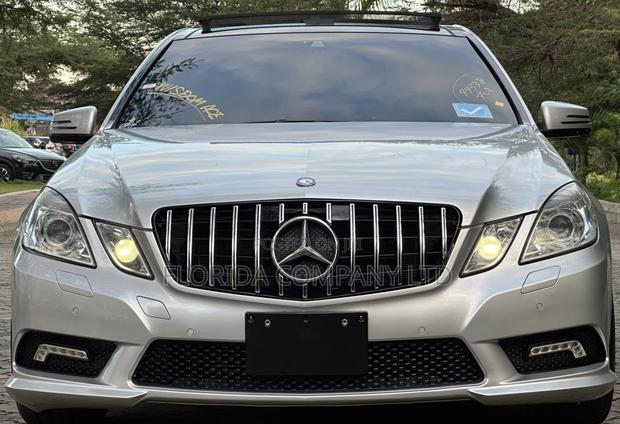 Mercedes-Benz E250 2011 Silver