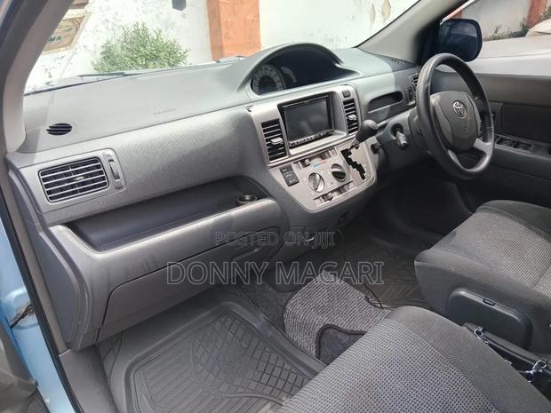 Toyota Raum 2007 Blue
