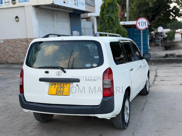 Toyota Probox 2006 White