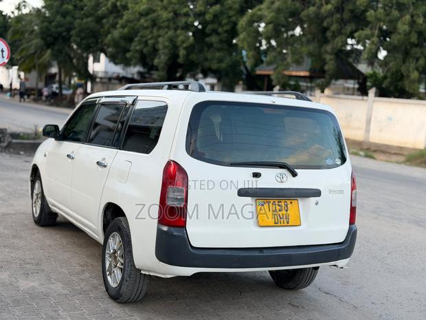 Toyota Probox 2006 White