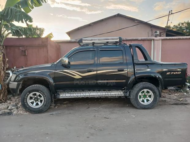 Toyota Hilux 2008 Black