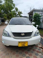 Toyota Harrier 2010 White for sale