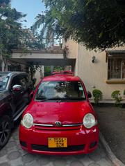 Toyota Sienta 2005 Red for sale