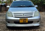 Toyota IST 2005 Silver for sale