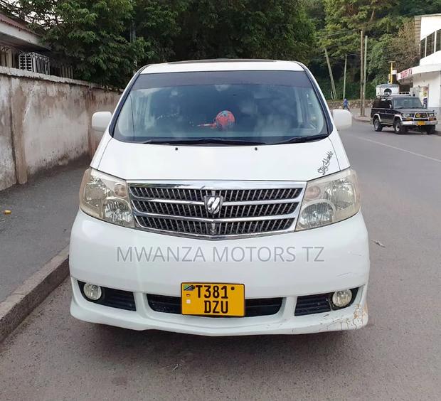 Toyota Alphard 2006 White