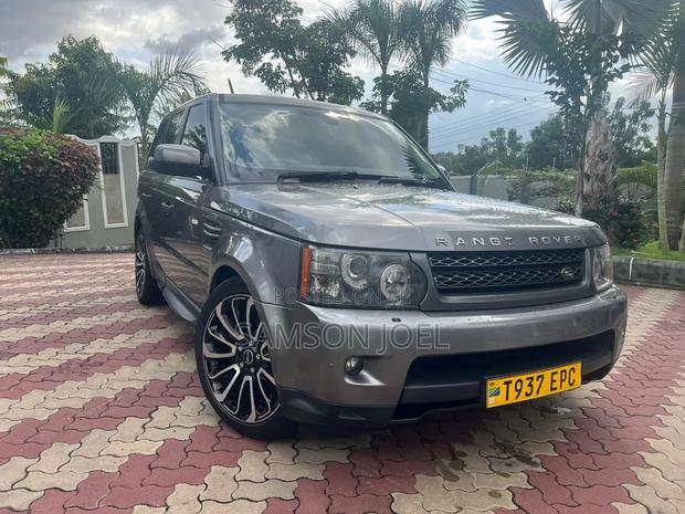 Land Rover Range Rover Sport 2010 Gray