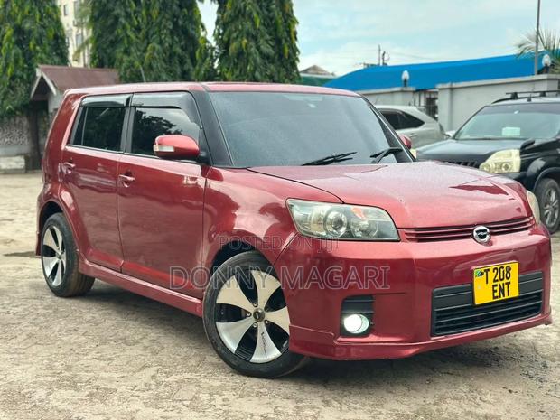 Toyota Corolla Rumion 2009 Maroon