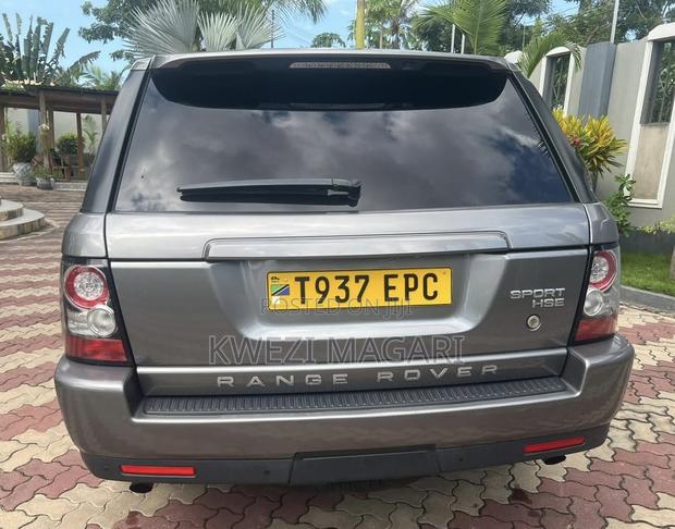 Land Rover Range Rover Sport 2010 Gray