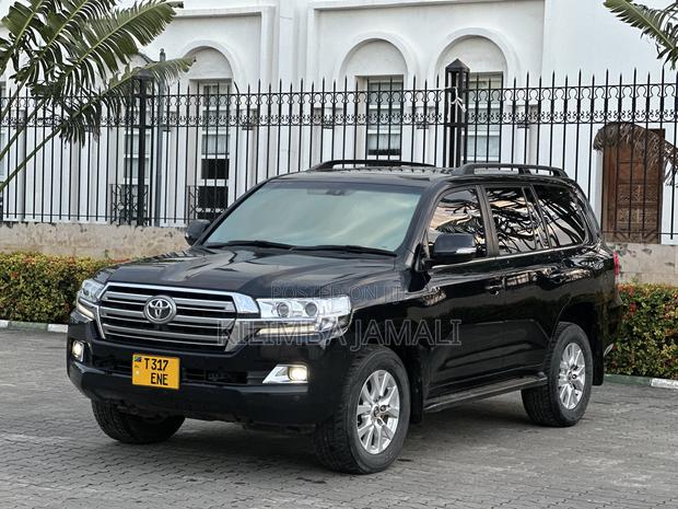 Toyota Land Cruiser 2021 Black
