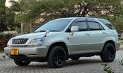 Toyota Harrier 2004 White for sale