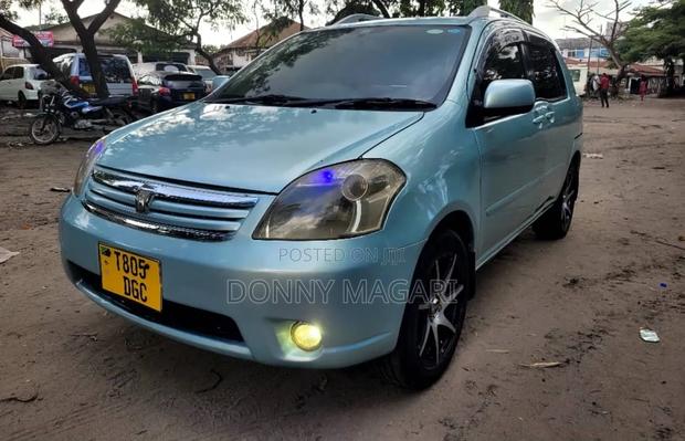 Toyota Raum 2008 Blue