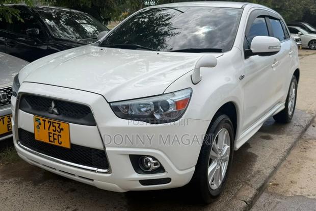 Mitsubishi RVR 2013 White