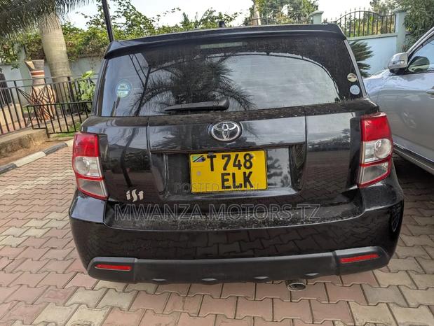 Toyota IST 2011 Black